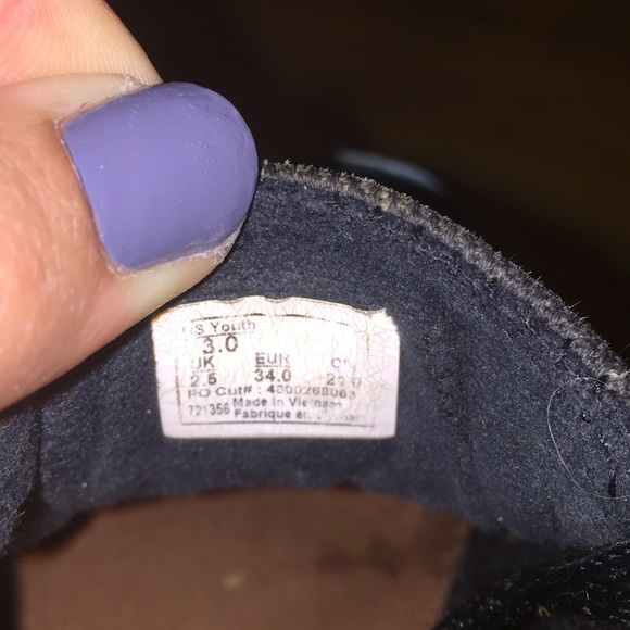 Vans - Picture 4 of 4